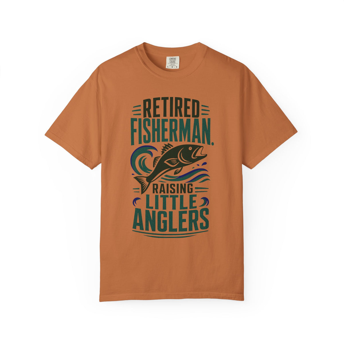 Retired Fisherman Raising Little Anglers Shirt – Fishing Grandpa Family Fishing T-Shirt